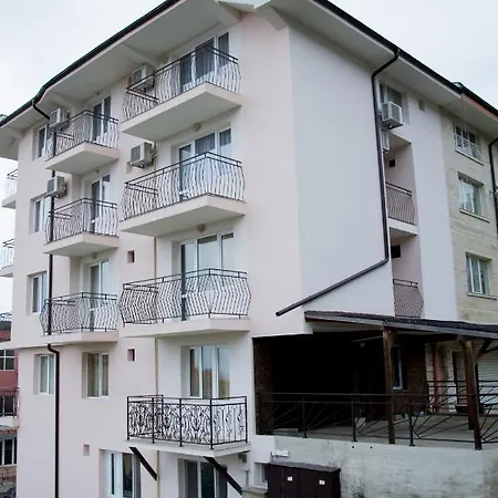 ул. русалка 142, влас ! 4* Свети Влас