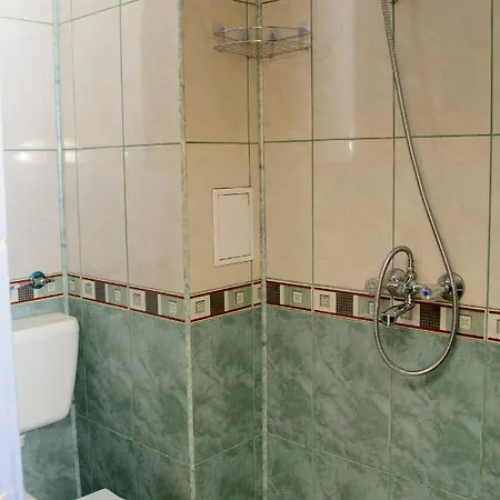 ул. русалка 142, влас ! Къща за гости